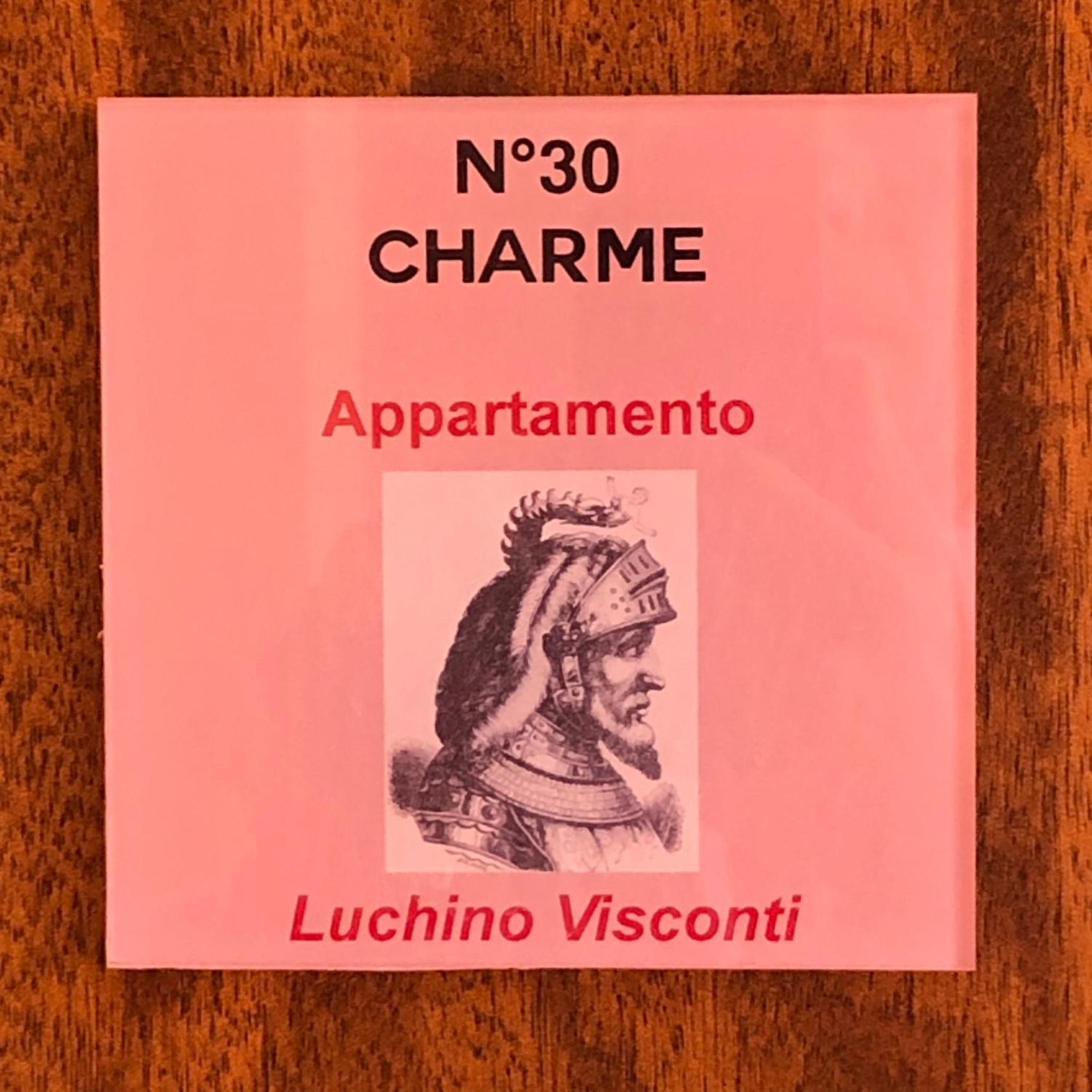 N°30 Charme Apartments Vigevano Extérieur photo